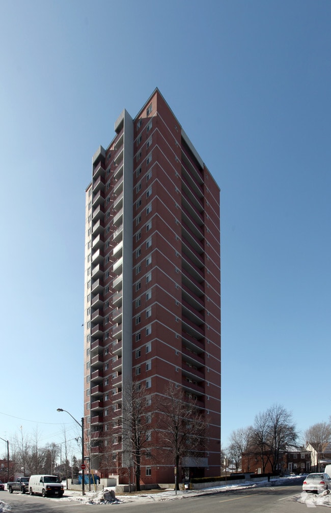 Photo - 25 Cosburn Ave