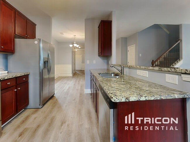 Photo - 500 Kirkland Dr House