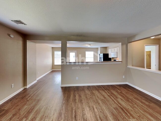 Photo - 4818 Bentonite Blvd