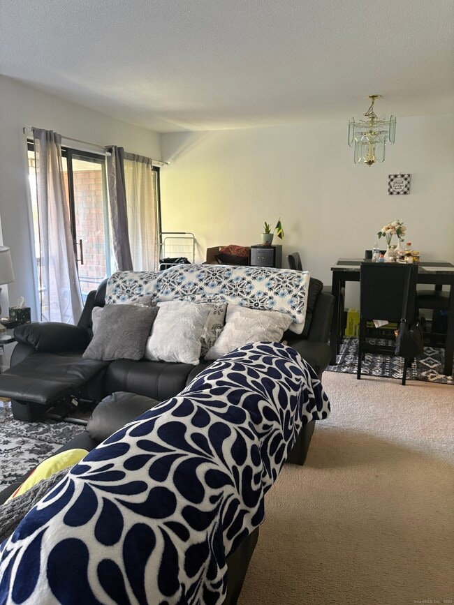 Photo - 962 High Path Rd Unidad 962