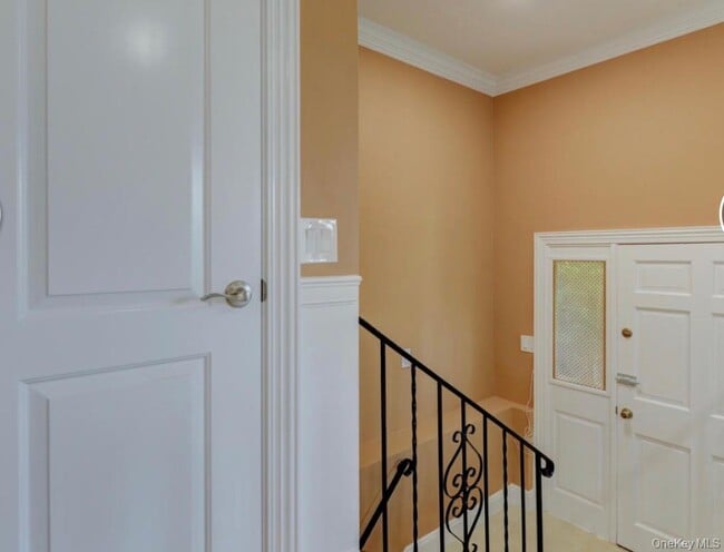 Photo - 168 Robinwood Ave