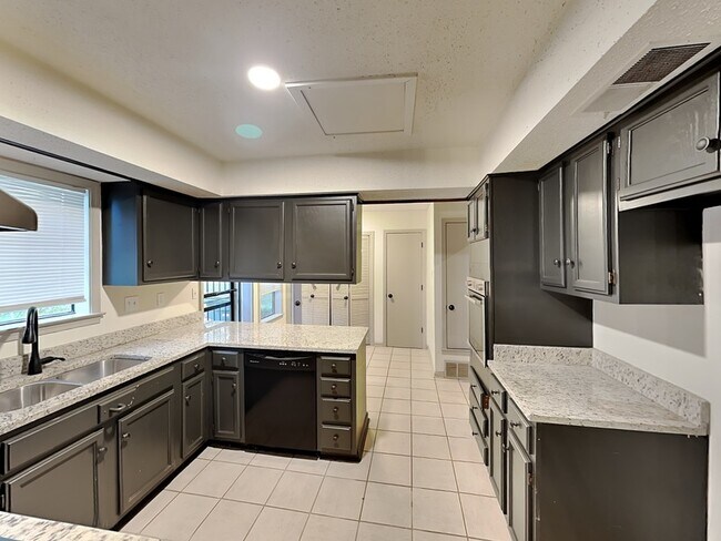 Photo - 5415 Stardust Dr