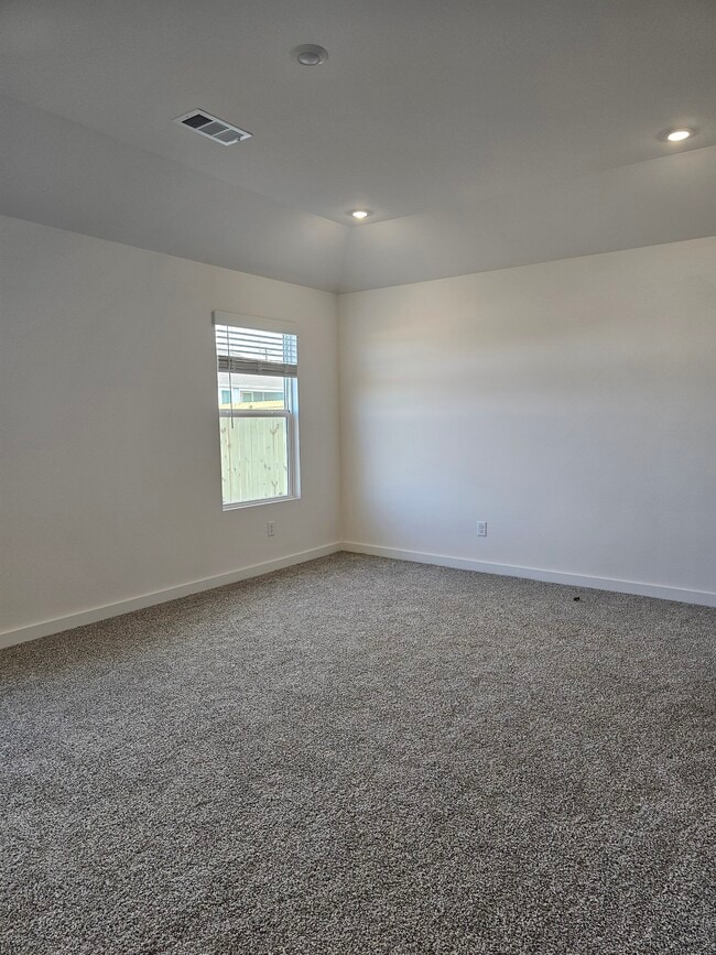 Photo - 200 NW Bellflower St