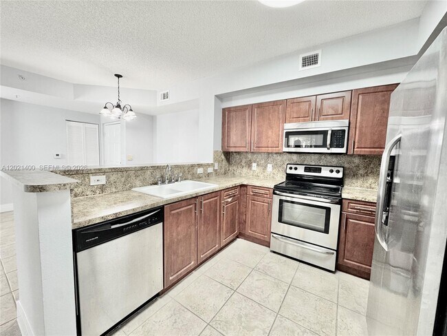 Photo - 7940 N Nob Hill Rd Unit 108