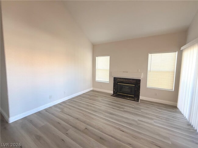 Building Photo - 5125 W Reno Ave Unit 2057