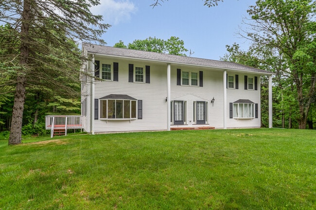Photo - 352 Mammoth Rd