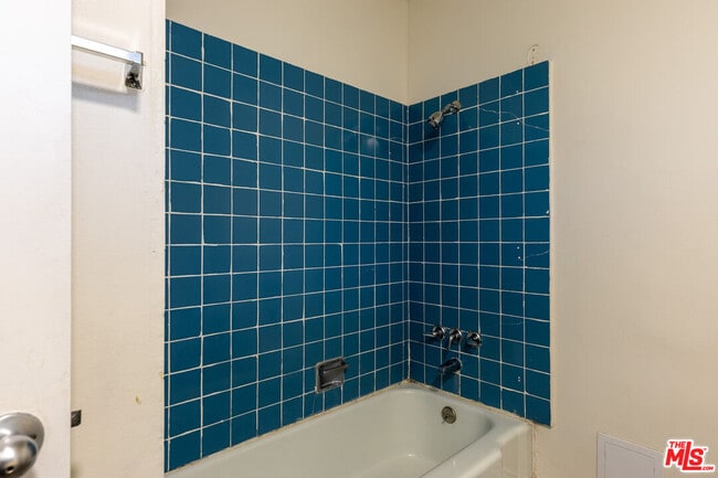 Photo - 11133 Rose Ave