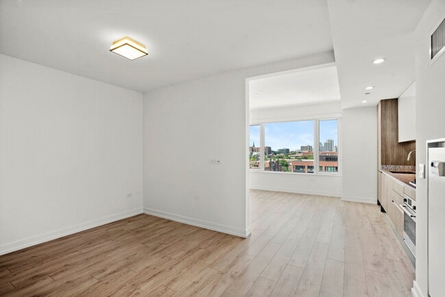 Photo - 203 W Hill St