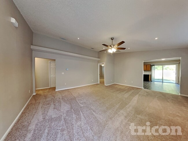 Photo - 4220 Lindy Trail