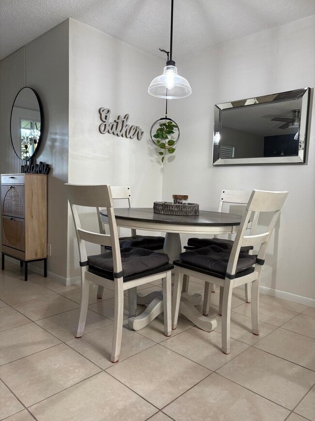 Photo - 330 Knotty Pine Cir Unit B-2