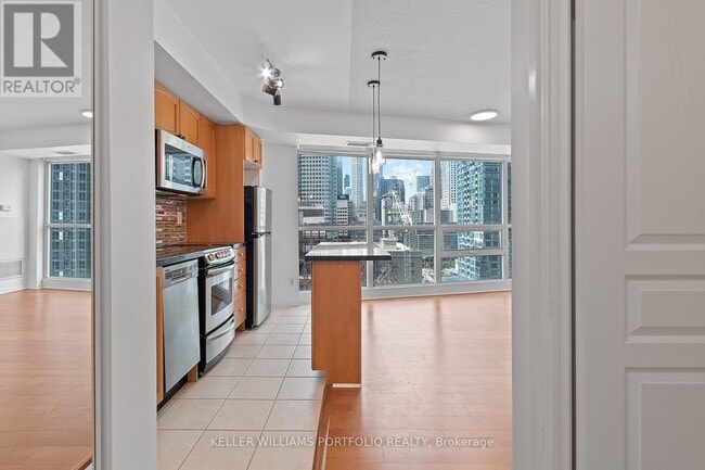 Photo - 18 Yonge St Unit 1504