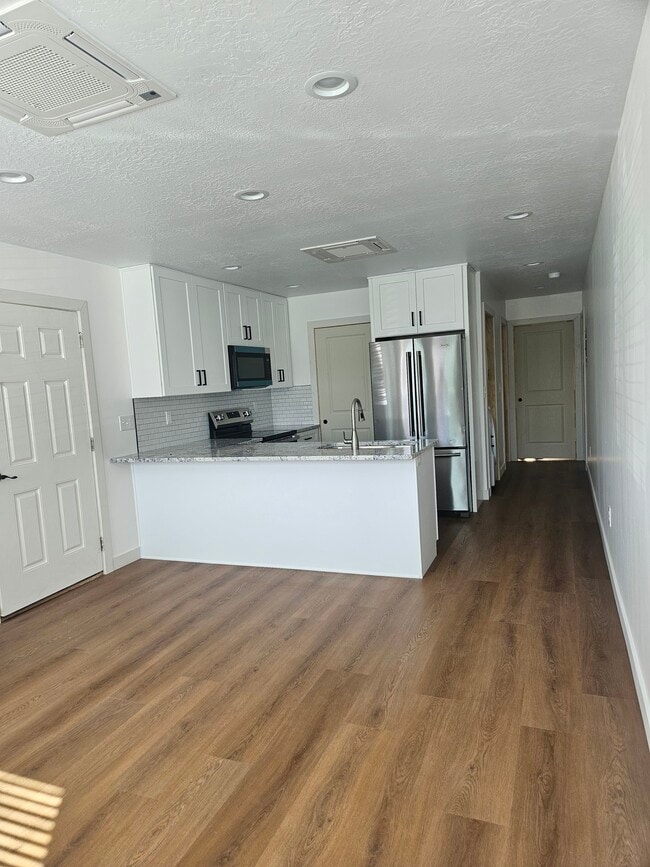 Building Photo - 330 N 985 W Unit 332 Rental