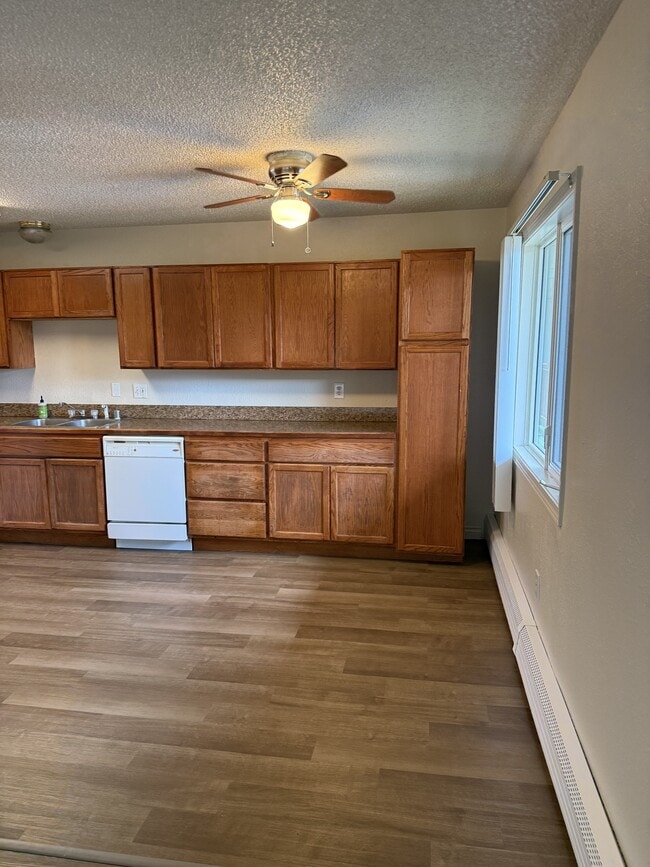 Photo - 100 B St Unit 9