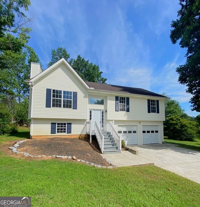 Building Photo - 51 Connie Dr