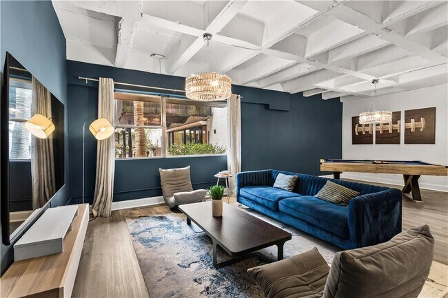 Photo - 3645 Peachtree Rd NE Unidad 111