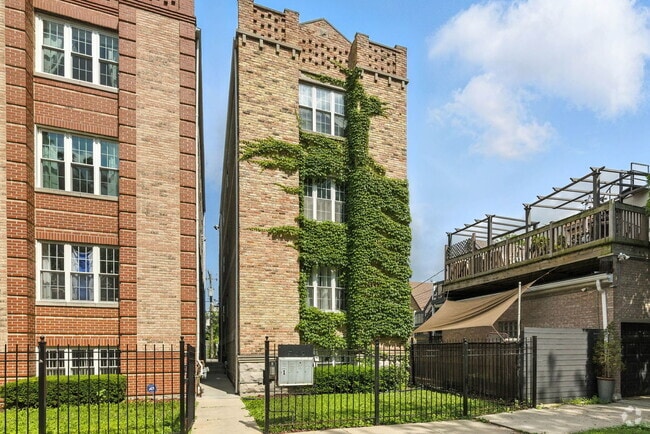 Building Photo - 749 S Claremont Ave Unit 4 Rental