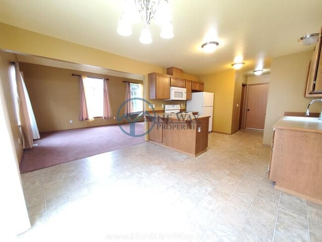 Photo - 103 165th St S