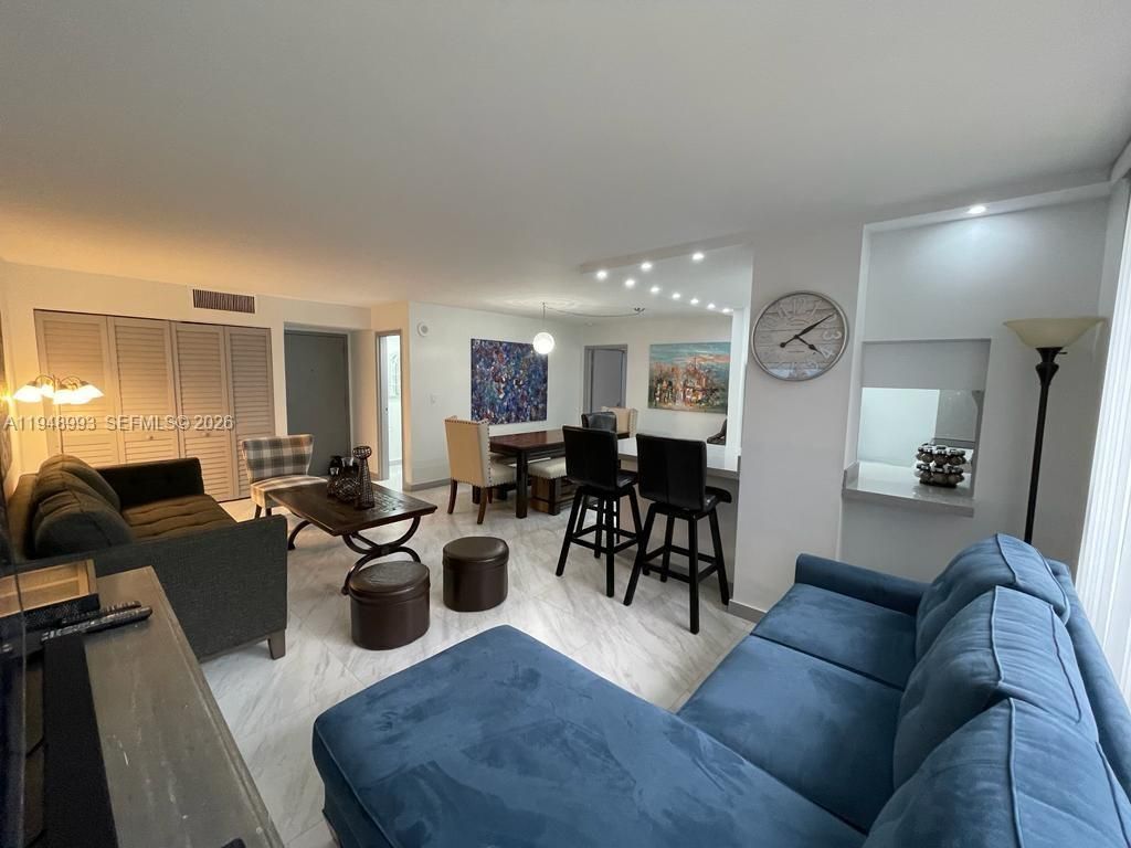 Photo - 16919 N Bay Rd