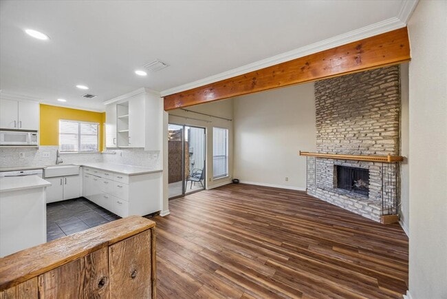 Building Photo - 2808 Thrushwood Dr