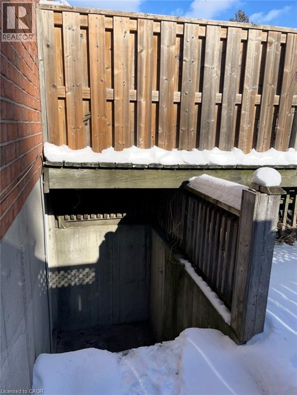 Photo - 343 Upper Wentworth St