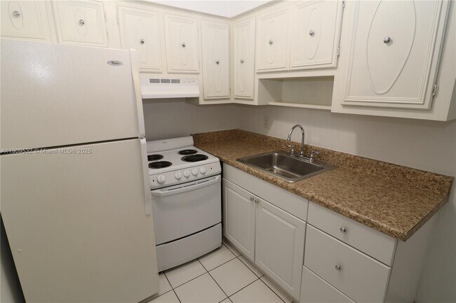 Photo - 59 NW 37th St Unit 1