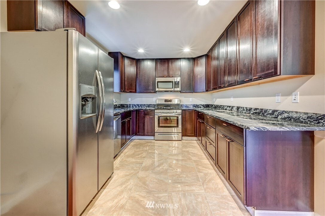 Photo - 5722 Roosevelt Way NE Townhome