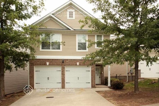 Building Photo - 104 Hidden Creek Dr