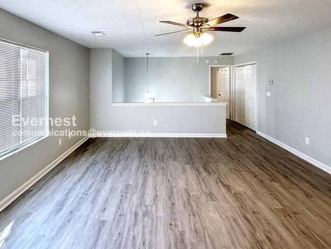 Photo - 3251 River Ln SE