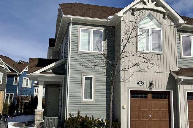 Photo - 43 Carpenter St