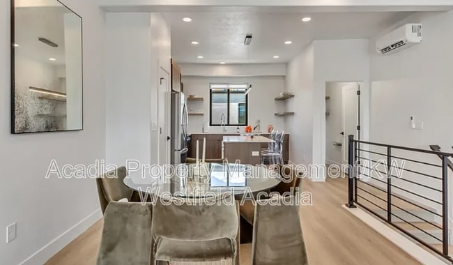 Photo - 4186 S Main St