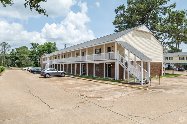 Camelot Apartments