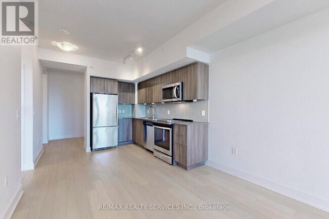 Photo - 20 Shore Breeze Dr Unit 2006