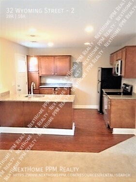 Building Photo - 32 Wyoming St Unit 2