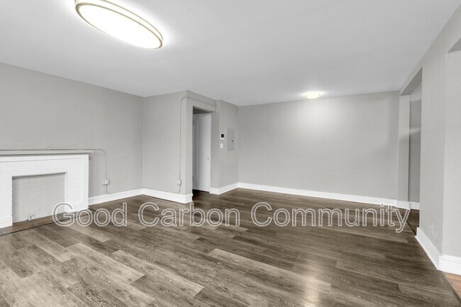 Photo - 1015 Amherst St Unit 6