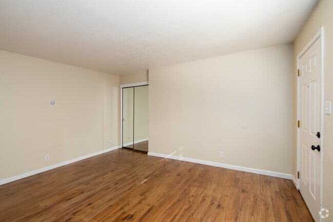 1 habitación, 1 baño - 550 pies cuadrados - Sala de estar - Birchwood Meadows