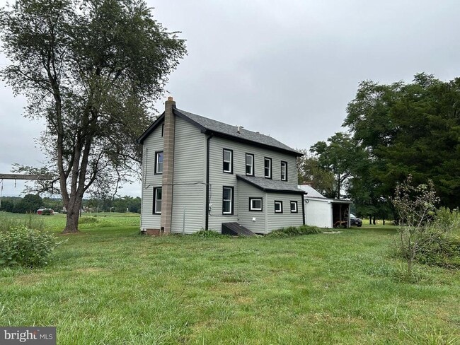 Building Photo - 3413 Harney Rd Rental