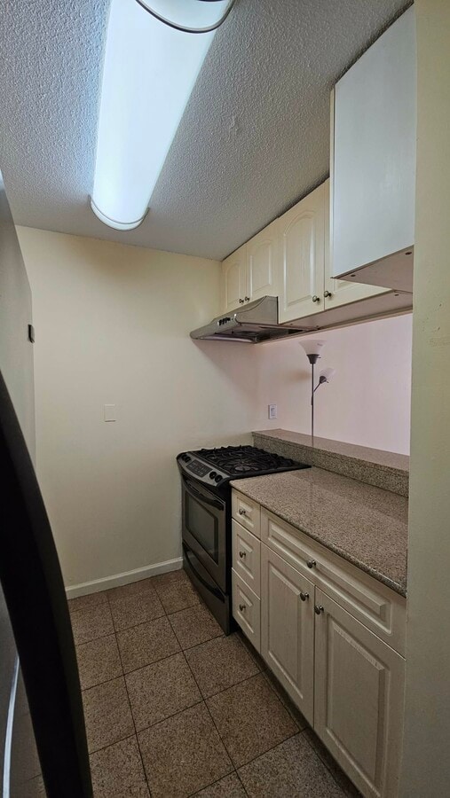 Photo - 13835 Elder Ave Unit 3B
