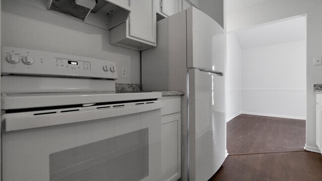 Photo - 3323-3327 Kristin Ct