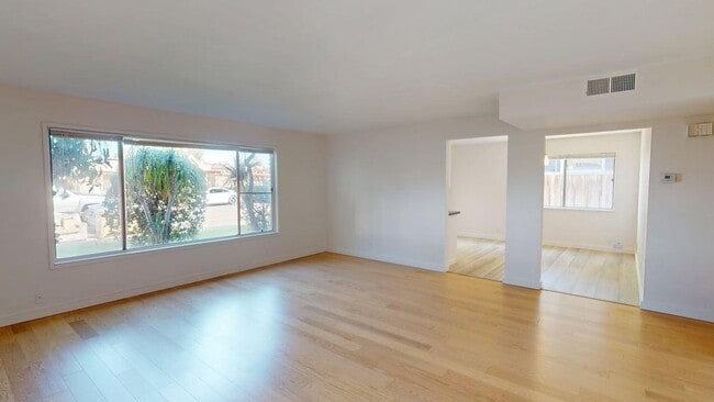 Photo - 1529 St Charles St Unit A