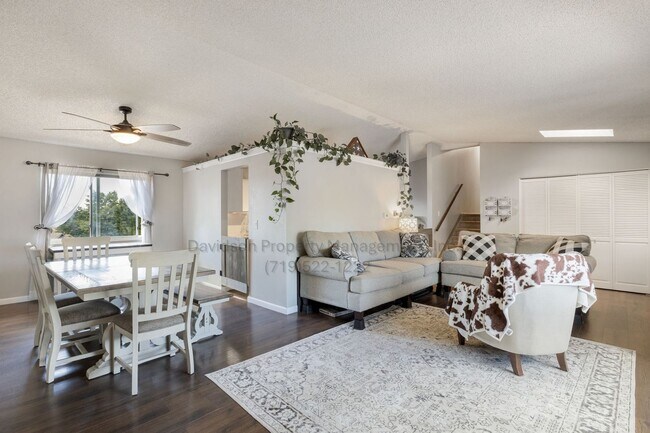 Photo - Beautiful 5 Bedroom House in Fountain Valley