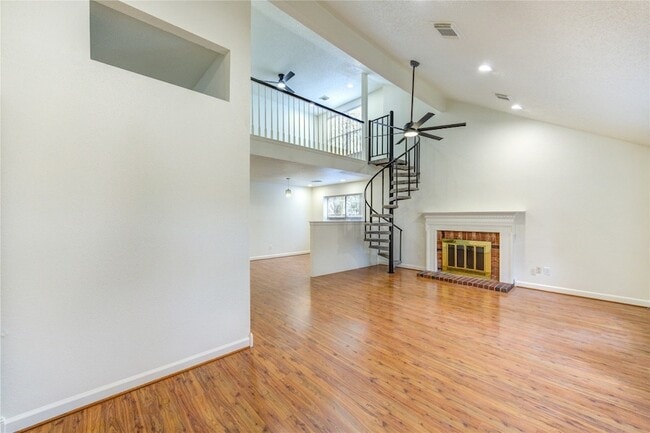 Photo - 16830 Scenic Gardens Dr