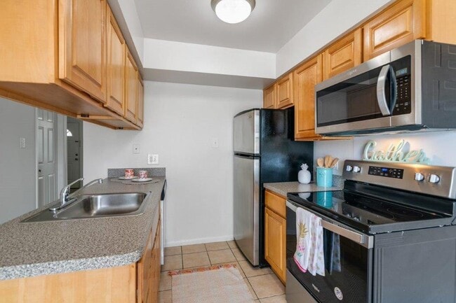 Roberts Mill Apartments and Townhomes