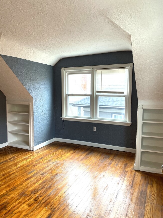 Photo - 923 Walnut St Unit 3