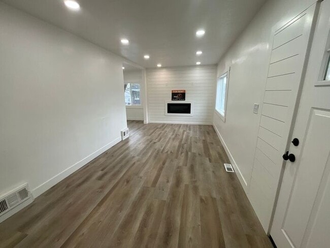 Photo - 4 Bedroom 2 Bath Home- Dog Friendly- Purchase optional.