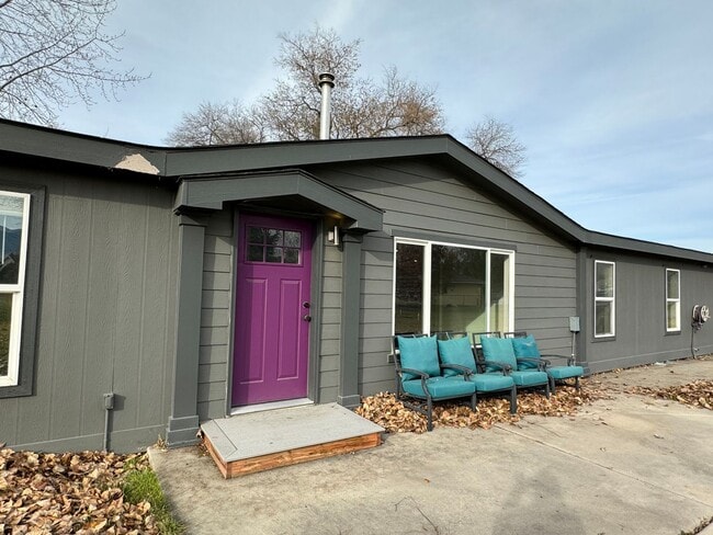 Photo - 2434 Wyoming St