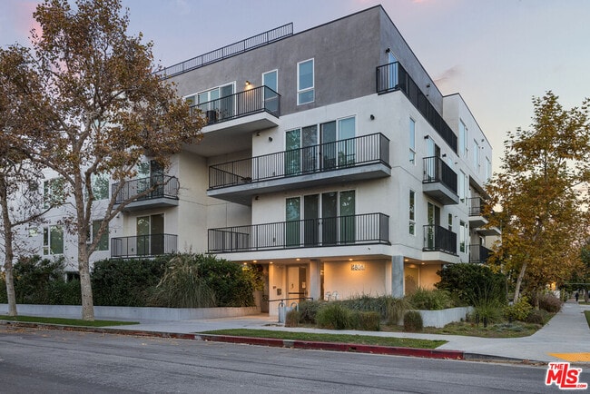 Photo - 4806 Sylmar Ave Unit PH2