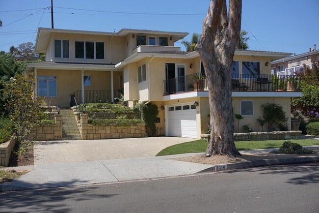 Photo - 1318 San Rafael Ave