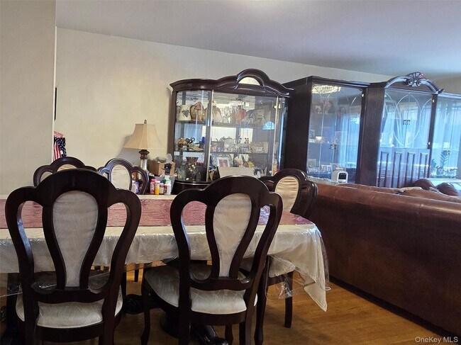 Photo - 32-18-32102 102nd St Unit 1 Floor