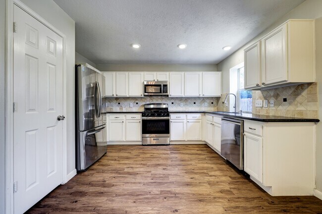 Photo - 6834 Silver Shores Ln