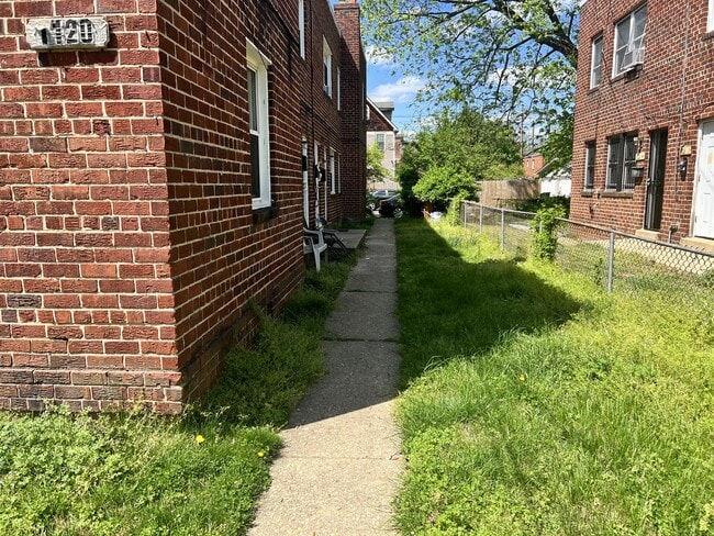 Photo - 1120 46th St SE